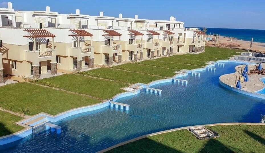 قرية بلو بلو العين السخنة 2025 – Blue Blue Ain Sokhna