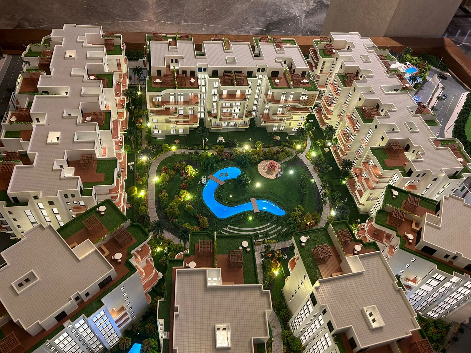 كمبوند وايت ريزيدنس التجمع الخامس 2025 – White Residence New Cairo