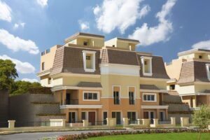 شقةبحديقة للبيع كمبوند سراي القاهرة الجديدةمقدم 5%