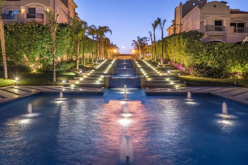 تاون هاوس للبيع الشروق تقسيط5 سنوات تسليم فوري 1 El-Patio-5