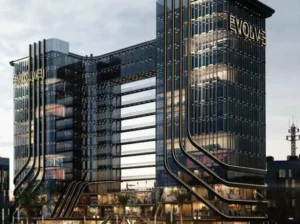Retail for sale in Point 90 Mall 166New Cairom² ,down payment 420,000 EGP