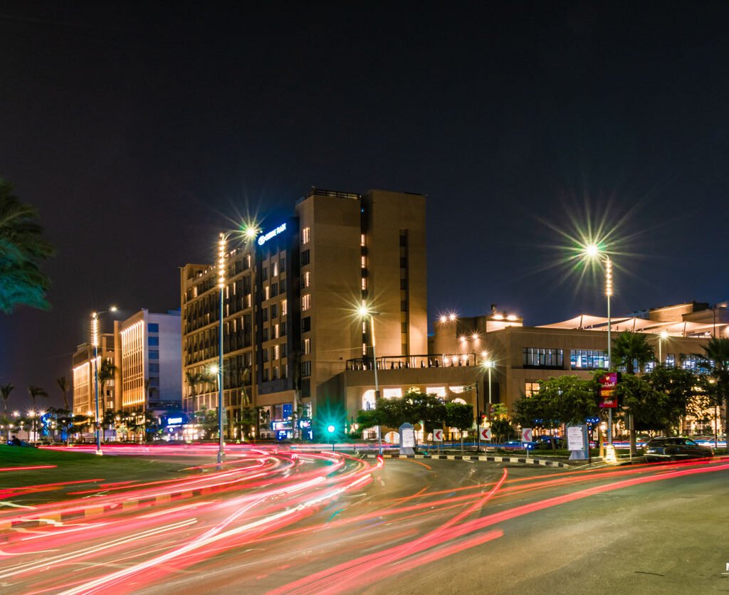 شقق للبيع في الشيخ زايد نصف تشطيب: حرية تصميم ووحدات استثمارية بموقع استراتيجي 4 Zayed night 6 1024x836 1 شقق للبيع في الشيخ زايد نصف تشطيب