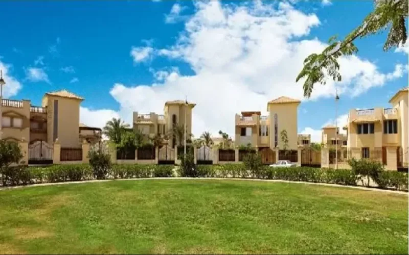 فيلا للبيع في رويال سيتي الشيخ زايد فرصة استثنائية 1 فيلا للبيع في رويال سيتي الشيخ زايد